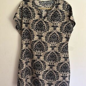 Black and Tan Dolman Sleeve Boxy Dress